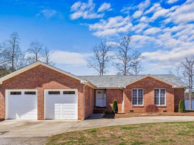 House for sale in Prosperity