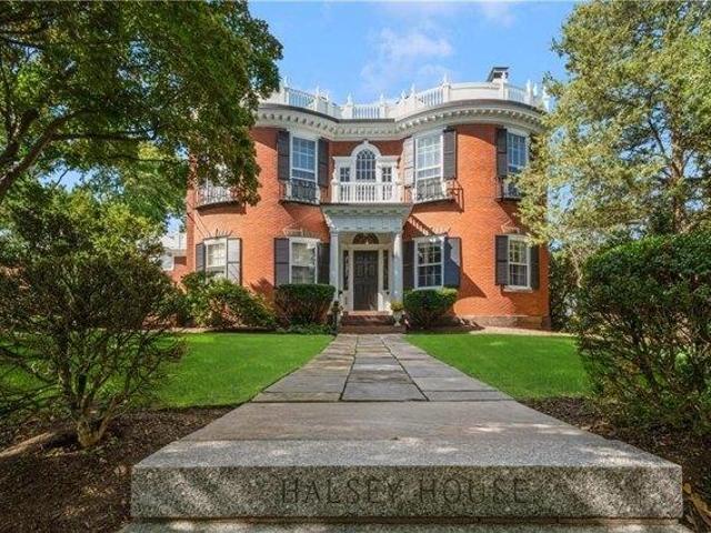 Condo for sale in College Hill, Providence