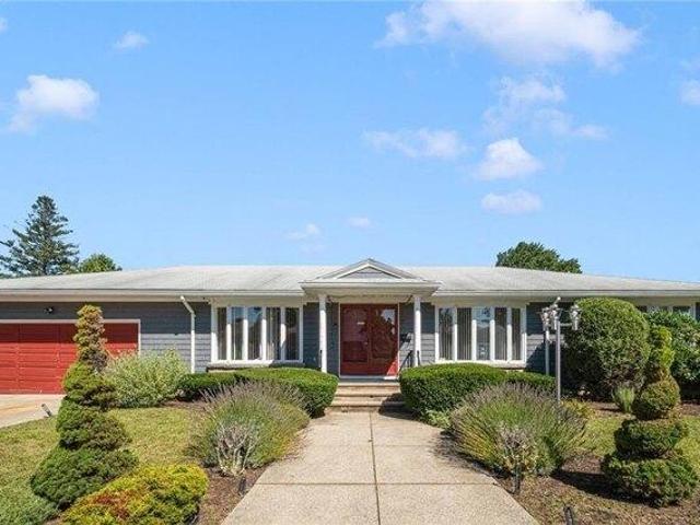 House for sale in Providence, Providence County