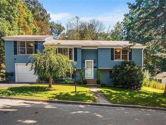 House for sale in Manton, Providence