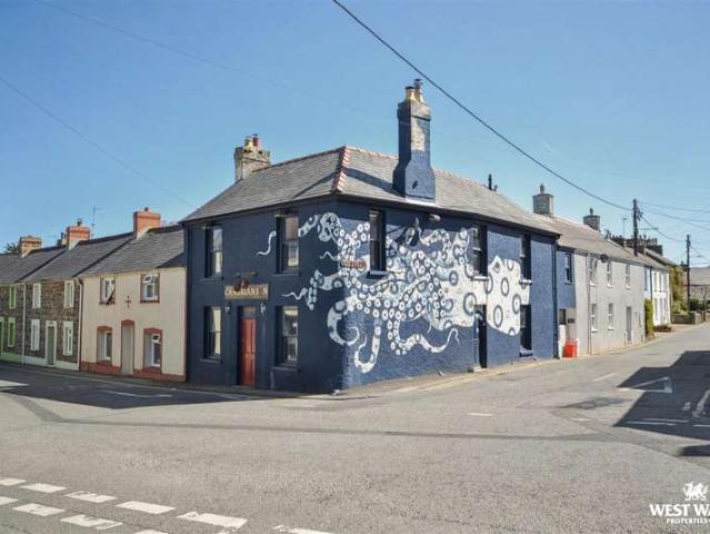 Commercial for sale in Fishguard and Goodwick, Fishguard