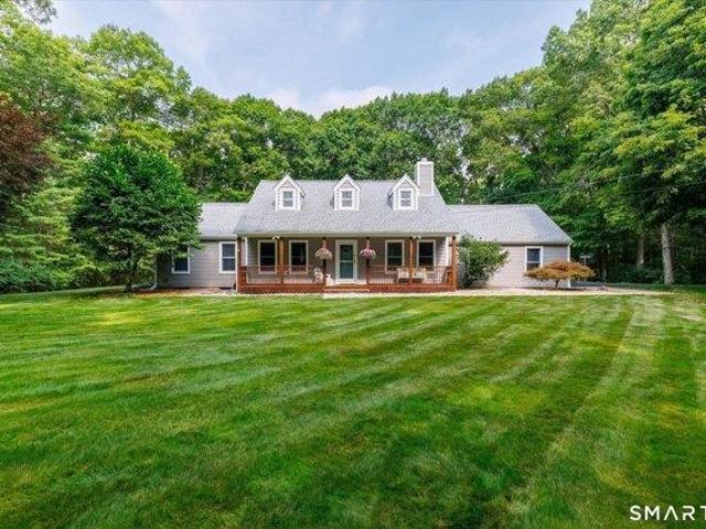 House for sale in Putnam, Connecticut