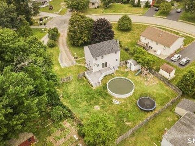 House for sale in Putnam, Connecticut