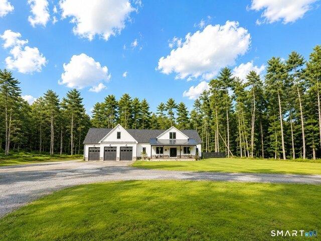 House for sale in Putnam, Connecticut