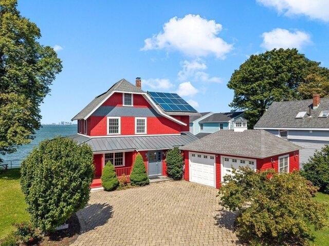 House for sale in Houghs Neck, Quincy