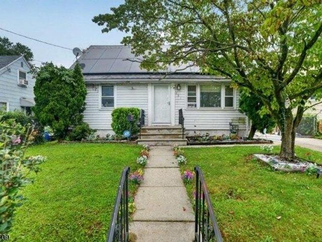 House for sale in Rahway, Union County