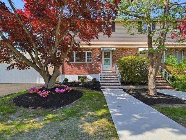Condo for sale in Randolph, Massachusetts