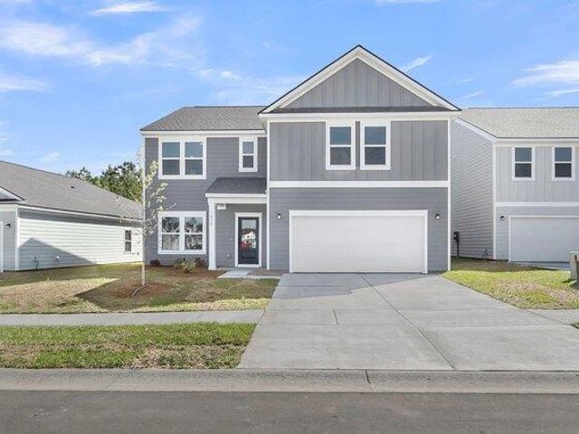 House for sale in Ravenel, South Carolina