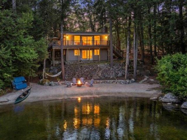 House for sale in Raymond, Maine