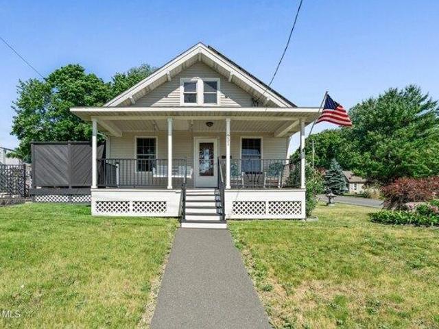 House for sale in Castleton On Hudson, New York