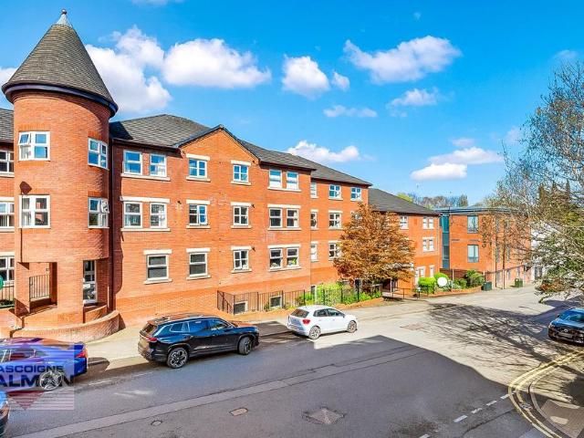 House for sale in Wilmslow Park, Wilmslow