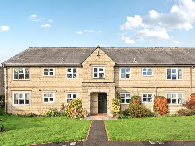 Flat for sale in Chipping Norton, Black Bourton