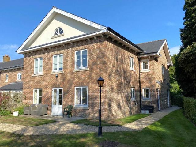 House for sale in Marlborough, Easton Royal
