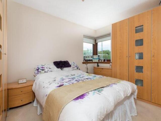 House for sale in Giffnock, Scotland