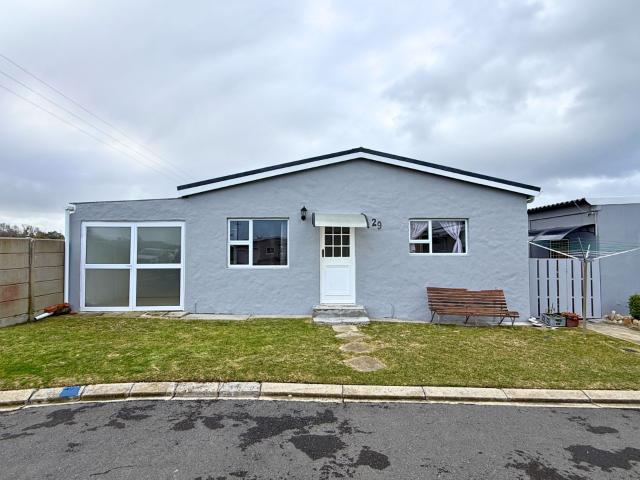 Property for sale in Baardskeerdersbos, Western Cape
