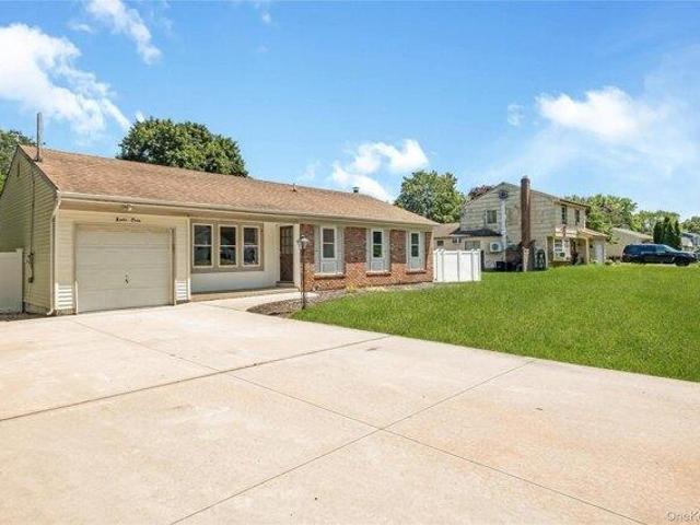 House for sale in Centereach, New York