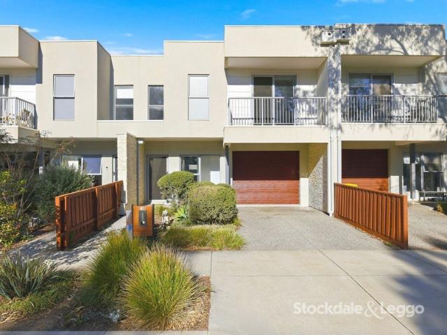 Townhouse for sale in Maddingley, Victoria