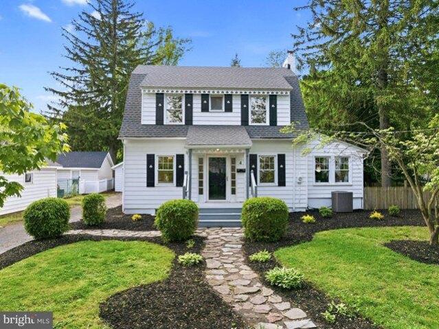 House for sale in Riverton, New Jersey