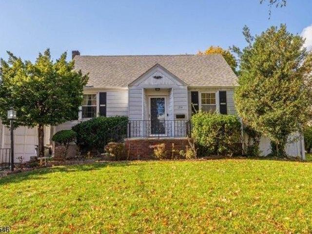 House for sale in Rochelle Park, New Jersey