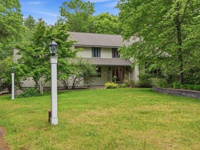 House for sale in Rochester, Massachusetts