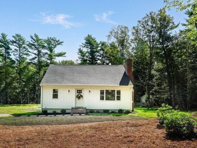 House for sale in Rochester, Massachusetts