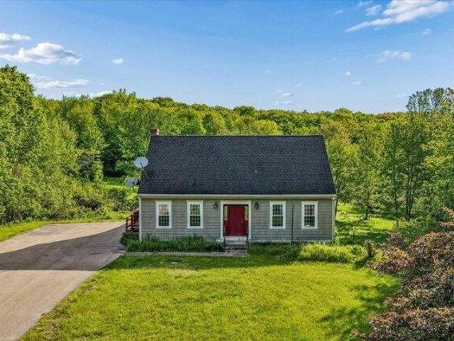 House for sale in New Hampshire