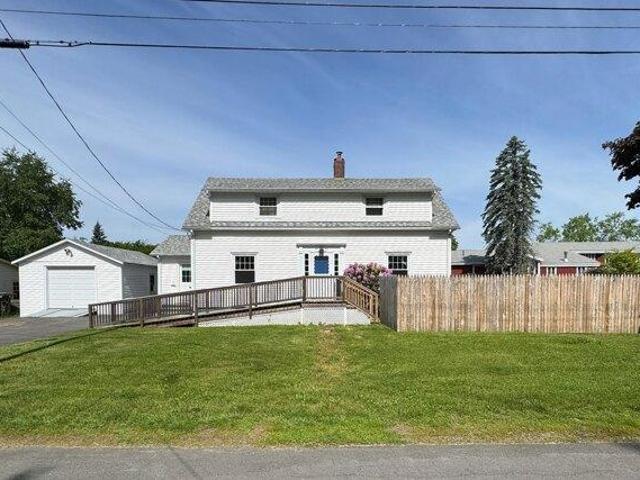 House for sale in Rockland, Maine