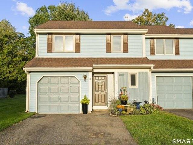 House for sale in The Oaks Condominiums, Rocky Hill