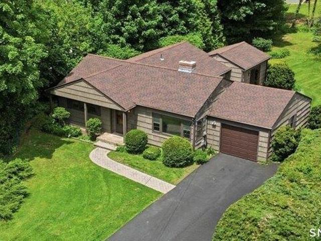 House for sale in Rocky Hill, Connecticut