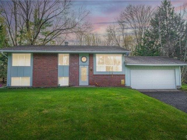 House for sale in Oneida, New York