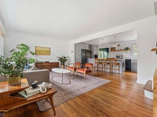 House for sale in Roselle, New Jersey