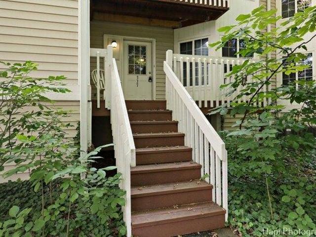 Condo for sale in Round Lake, Illinois