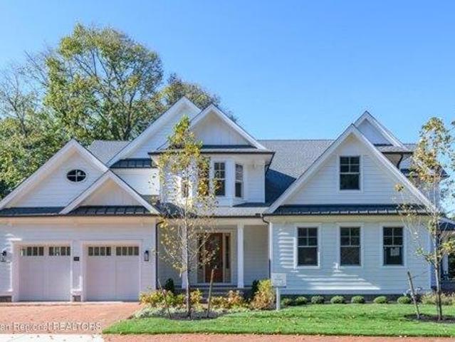House for sale in Oceanic, Rumson