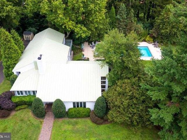 House for sale in Rydal, Pennsylvania