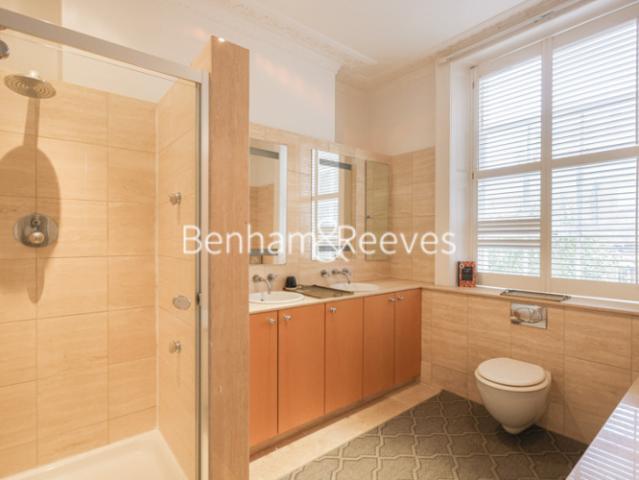 House for rent in Chelsea, Cat Hill