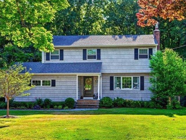 House for sale in Smithtown, New York