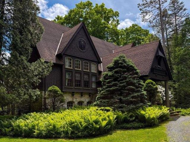 House for sale in Taconic, Salisbury