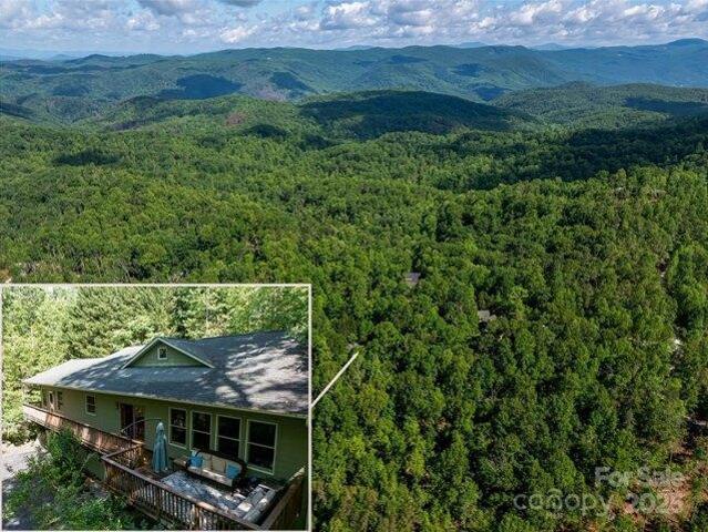 House for sale in Saluda