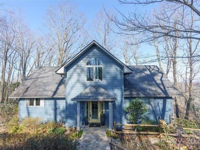 House for sale in Saluda