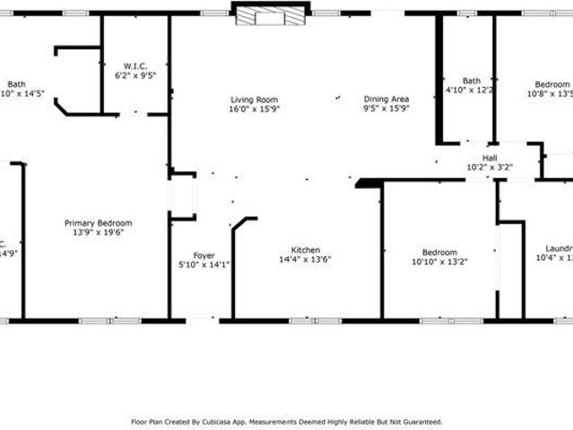 House for sale in Saluda
