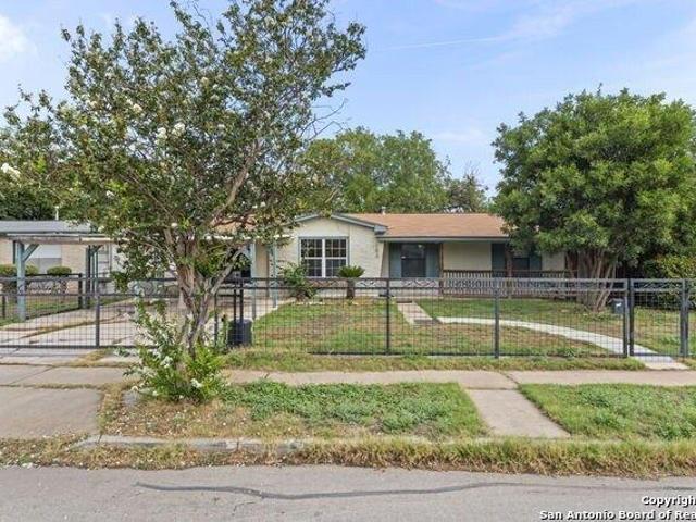 House for sale in Leesville, Texas