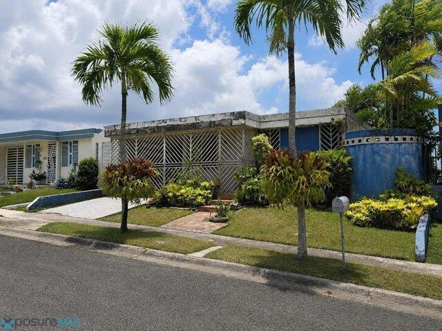 House for sale in San Juan
