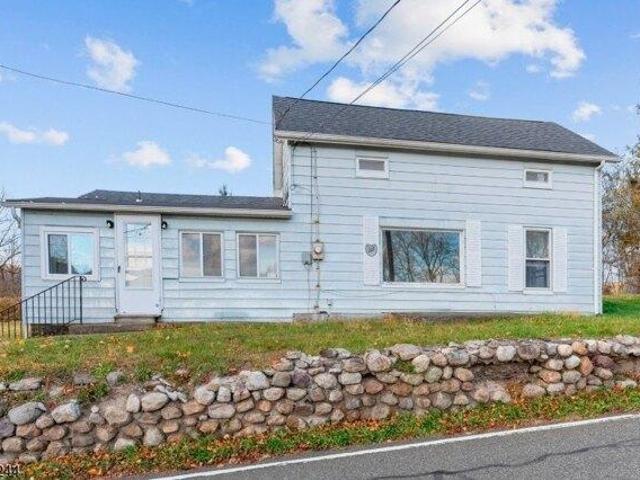 House for sale in Layton, New Jersey