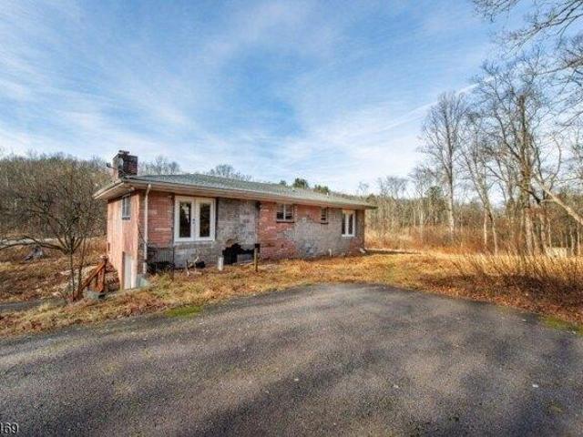 House for sale in Layton, New Jersey