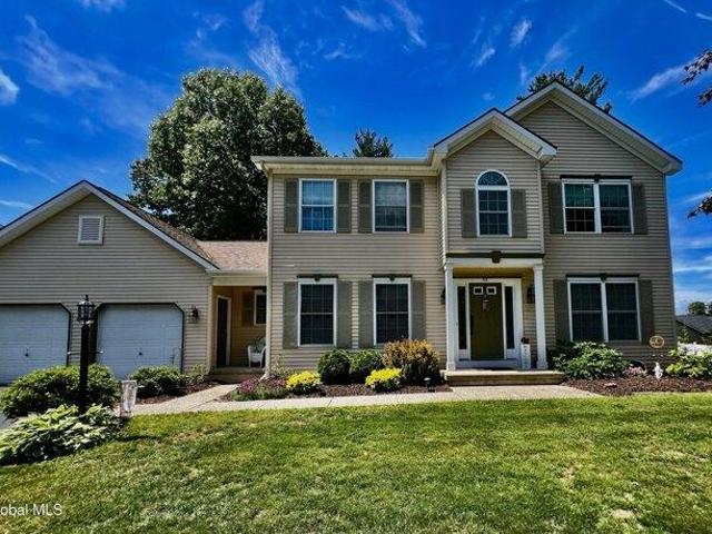 House for sale in Saratoga, New York