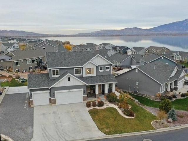 House for sale in Saratoga Springs, Utah