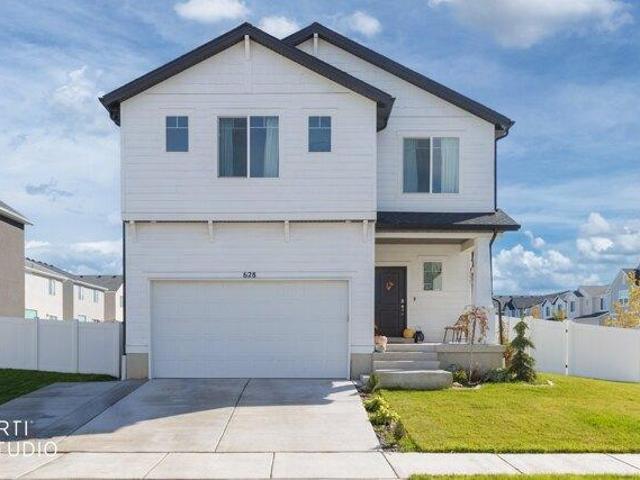 House for sale in Saratoga Springs, Utah