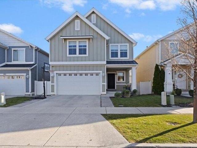 House for sale in Saratoga Springs, Utah