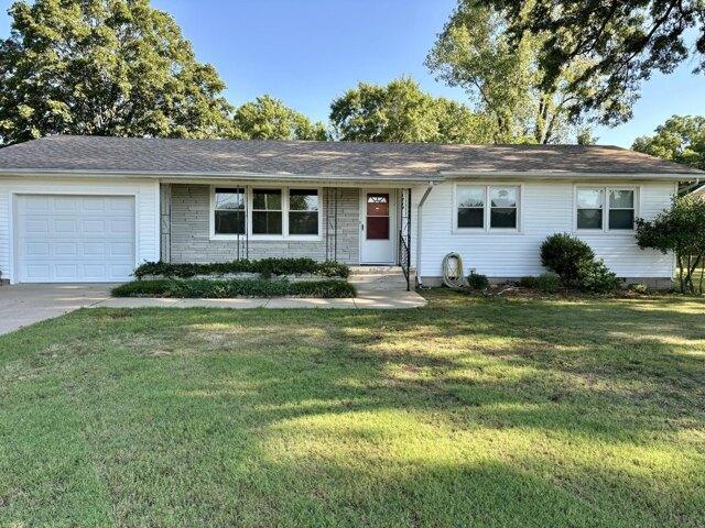 House for sale in Sarcoxie, Missouri