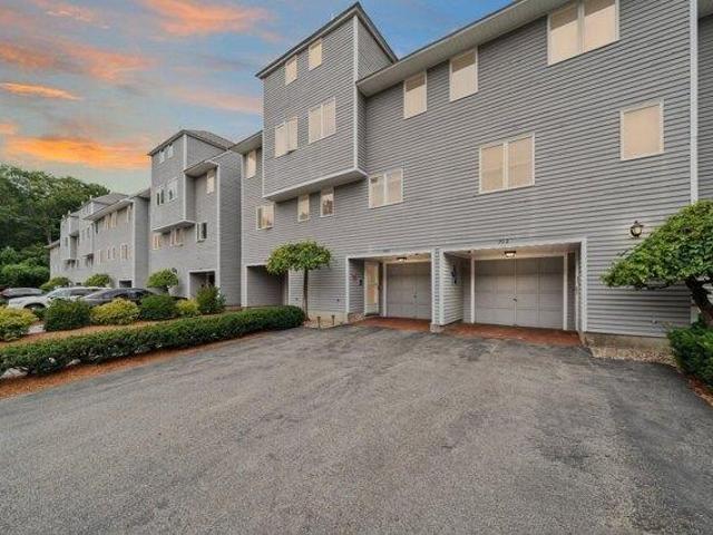 Condo for sale in Saugus, Massachusetts